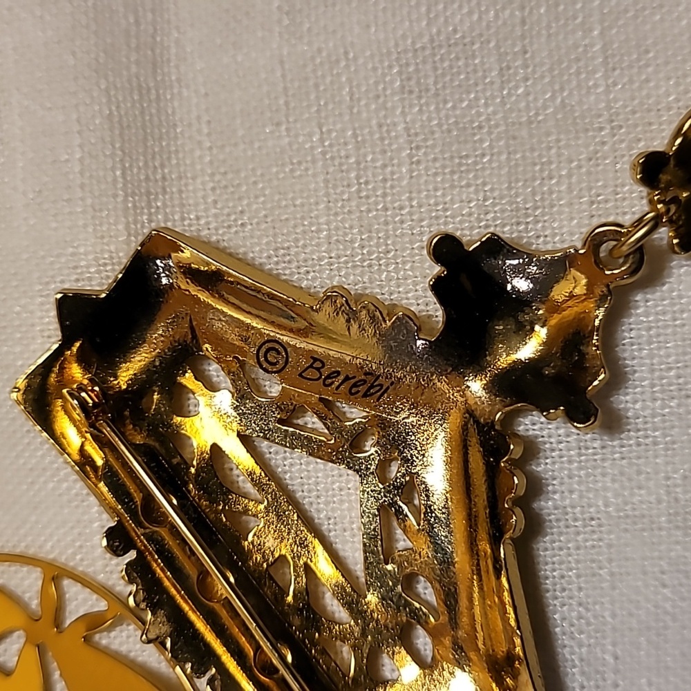 Berebi Earrings And Brooch - Picture 5 of 5